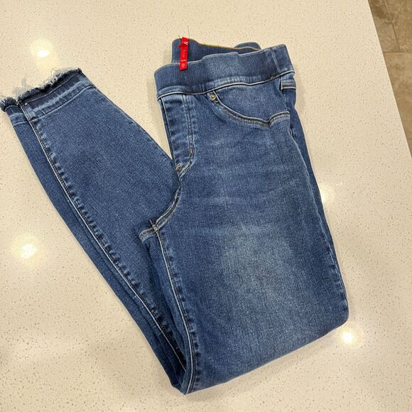 Spanx High Rise Distressed Skinny Jeans - Raw Hem Size Med - Picture 6 of 13